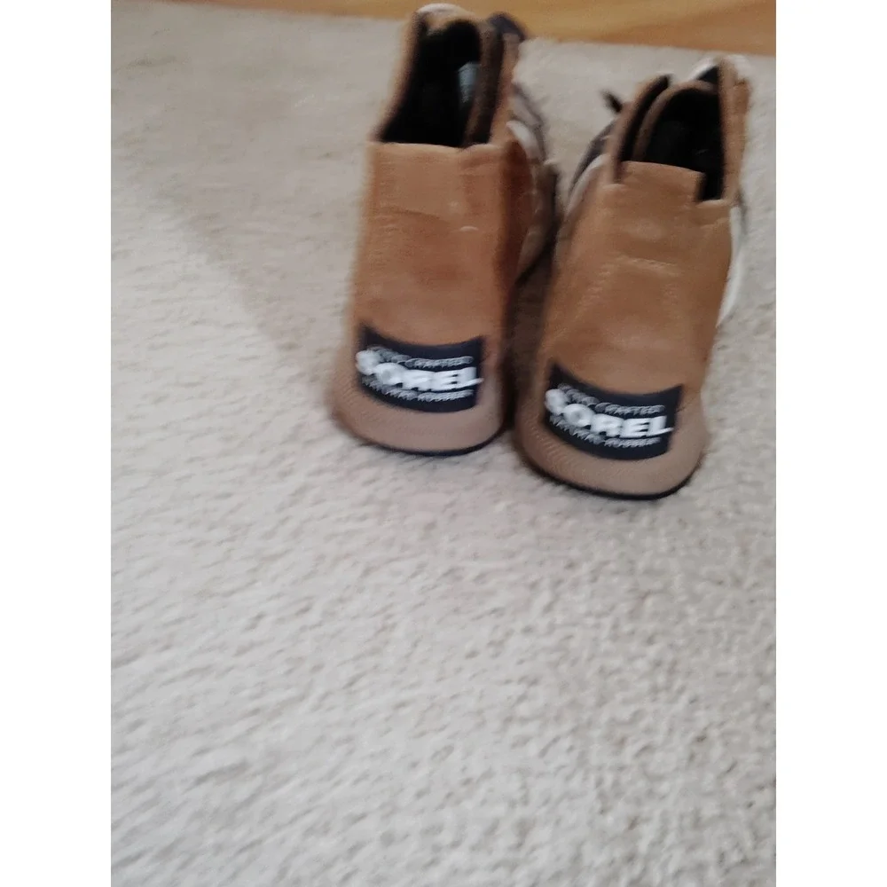 SOREL Out N About IV Classic Kids Boots Taffy/Black Waterproof Hand Crafted 2Y